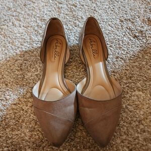 Tan Women's Flats - Abella True Comfort - Size 9